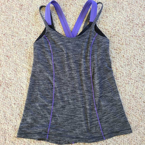 Lululemon Run For Gold Tank Size 4 (sm) in Heathered Blk/ Iris Flower - Picture 7 of 9